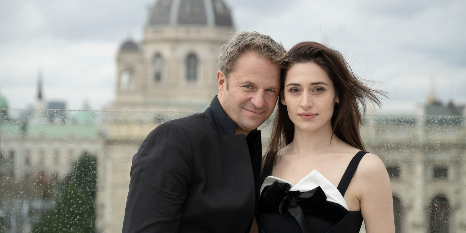 Jedermann 2024 - Salzburg Festival - Philipp Hochmair as Jedermann and Deleila Piasko as paramour